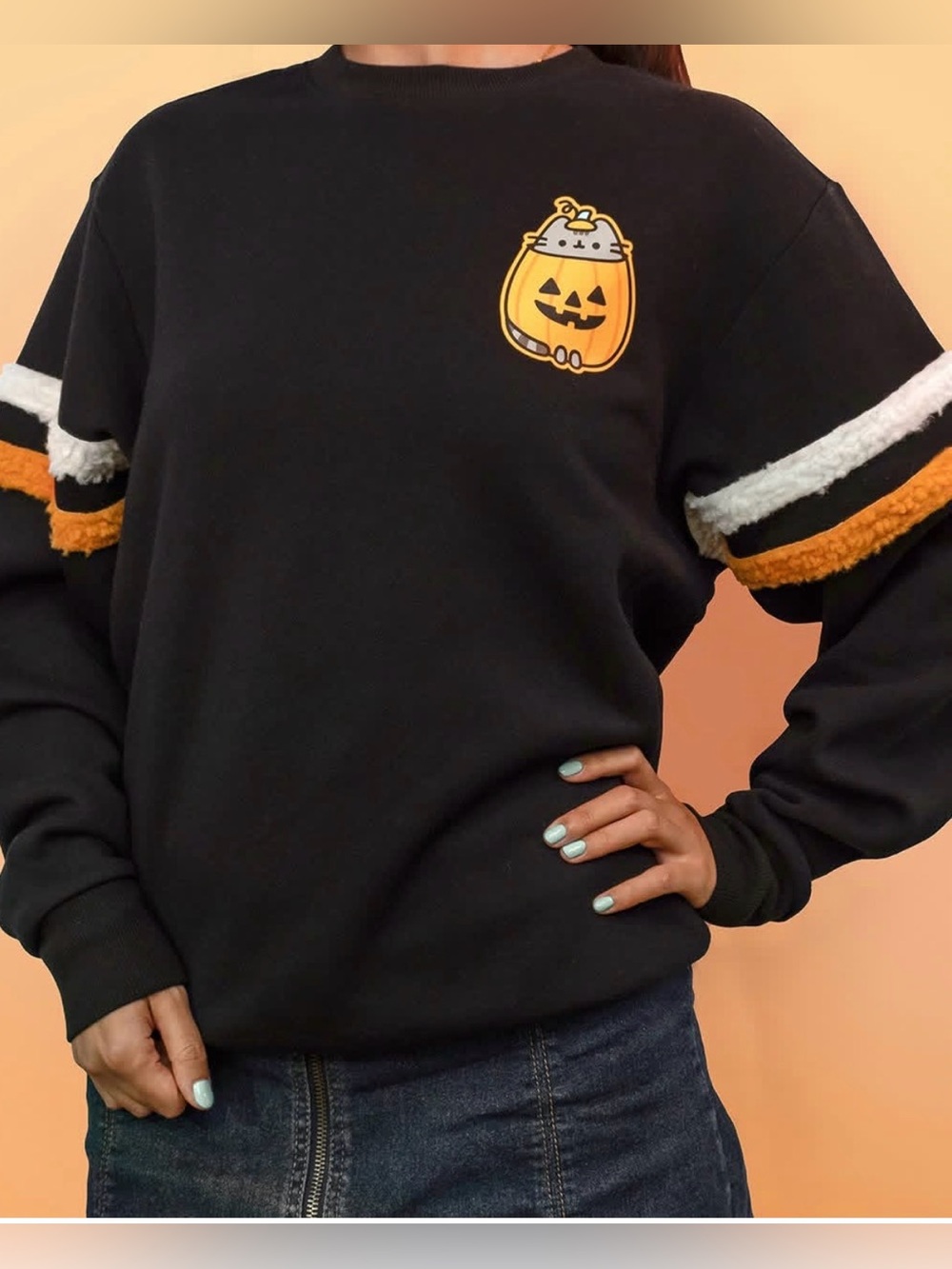 NWT Pusheen Box Exclusive Cat Halloween Pumpkin Crewneck Sz L Fall Spooky